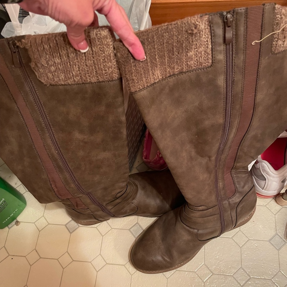 Torrid knee high boots! Extra wide calf!